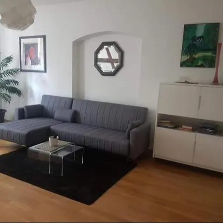 Apartment Spacious 2 *